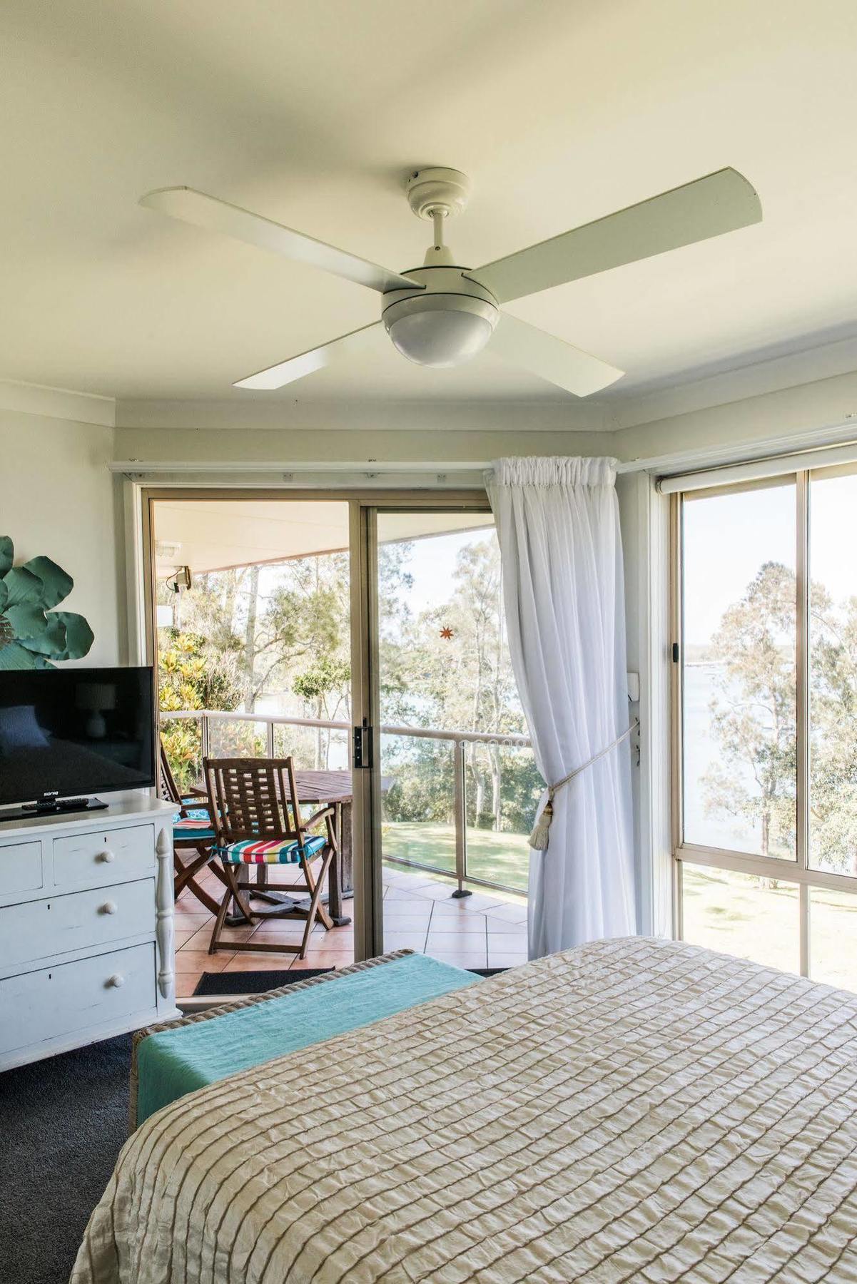 Corlette Anne'S Waterfront Haven B&B מראה חיצוני תמונה